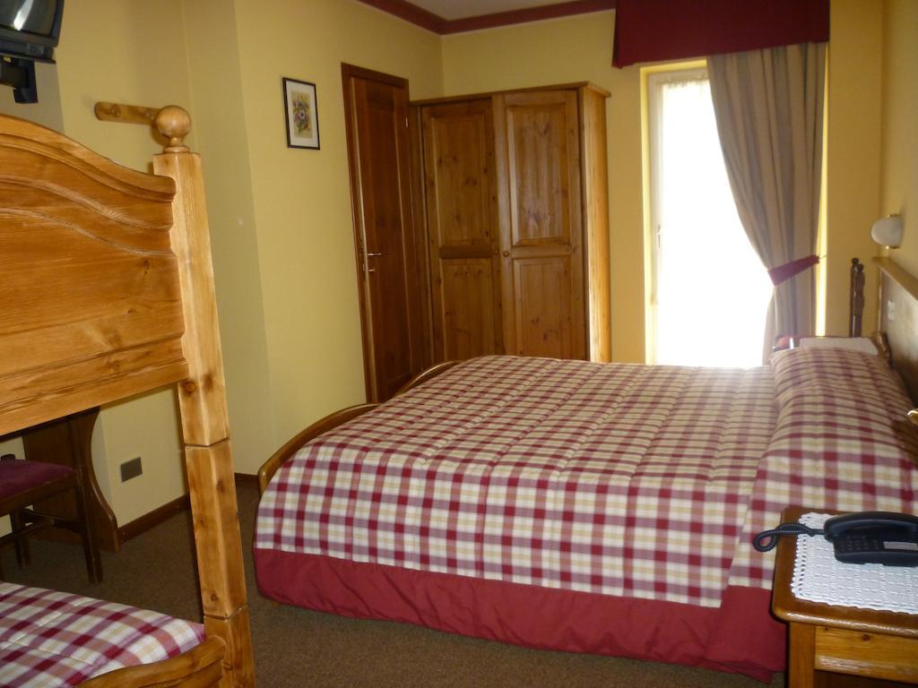 Hotel I Rododendri Valfurva Bilik gambar