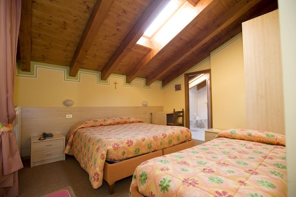 Hotel I Rododendri Valfurva Bilik gambar