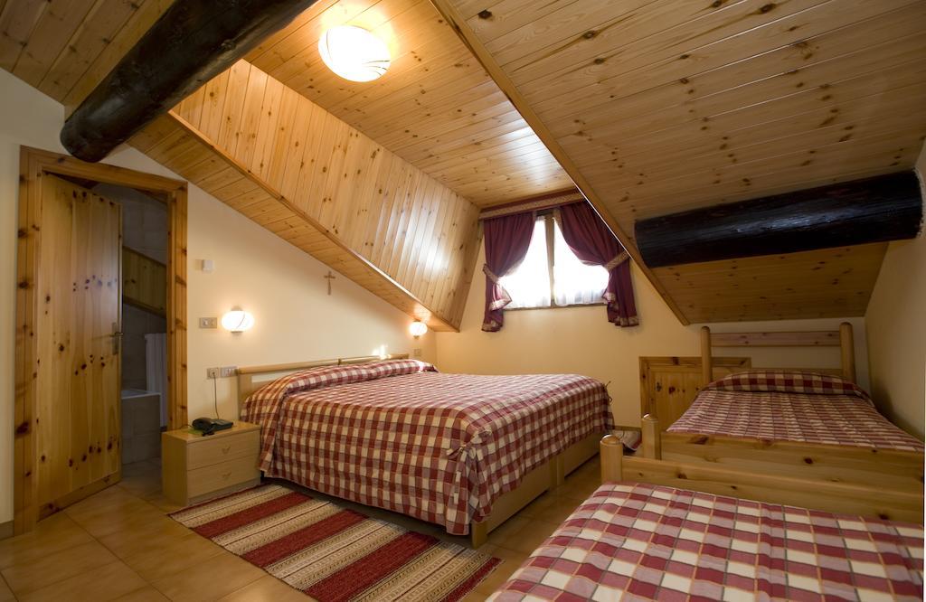 Hotel I Rododendri Valfurva Bilik gambar