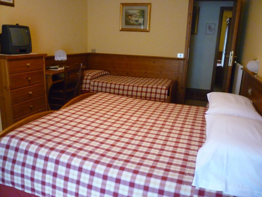 Hotel I Rododendri Valfurva Bilik gambar